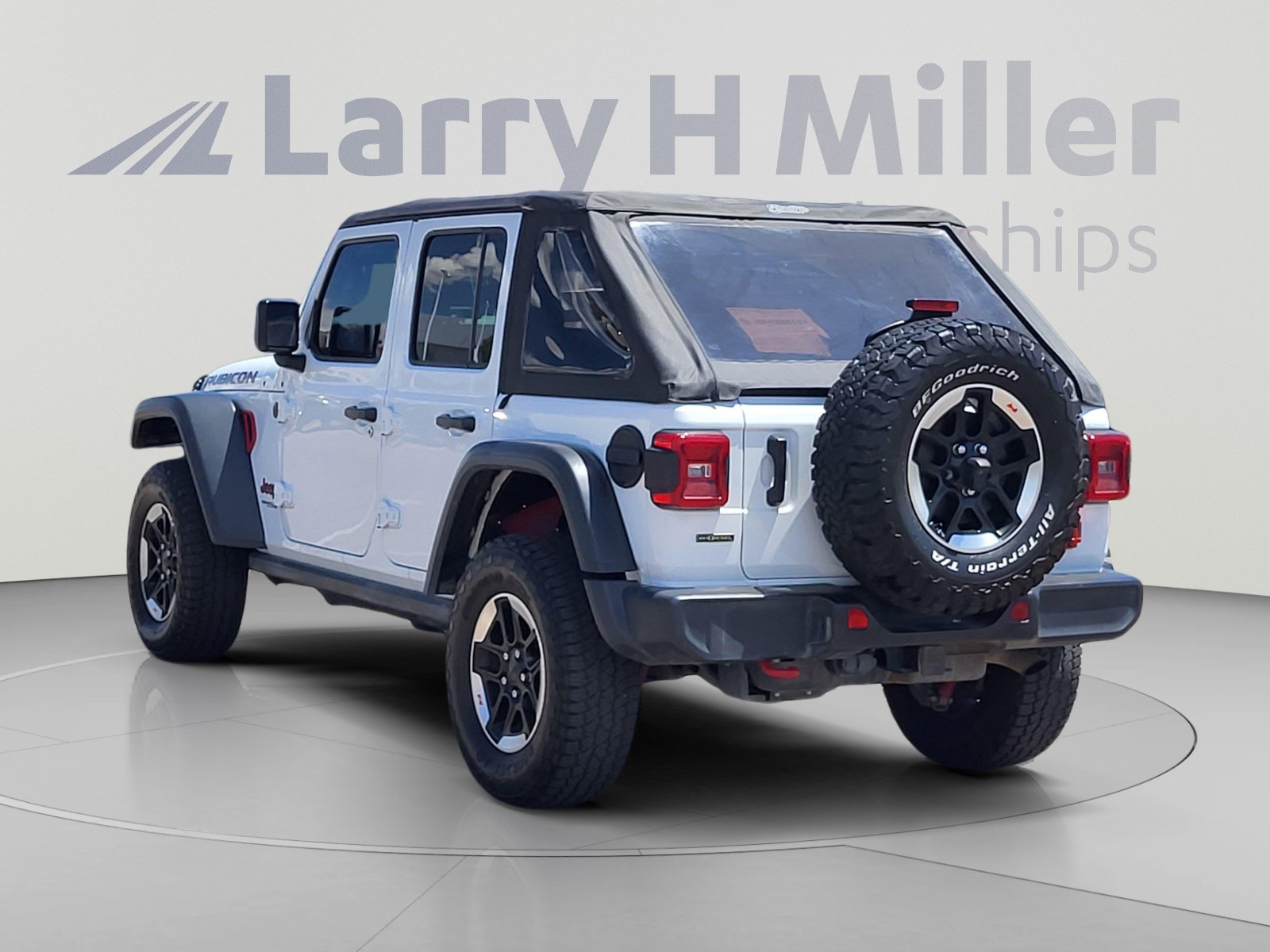 Used 2021 Jeep Wrangler Unlimited Rubicon AWD/4WD image 11
