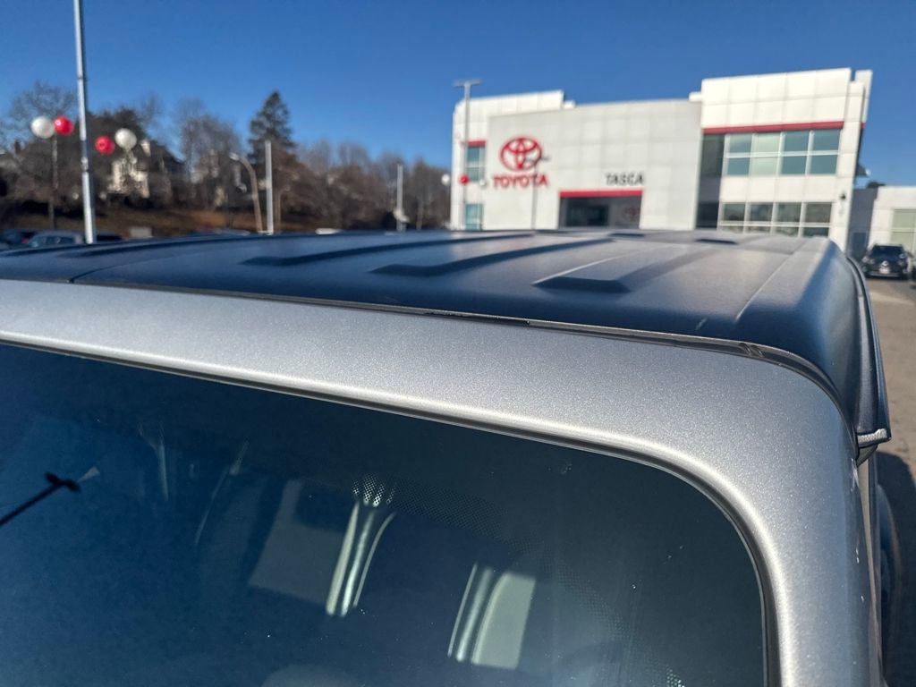 Used 2024 Jeep Wrangler Sport S image 43