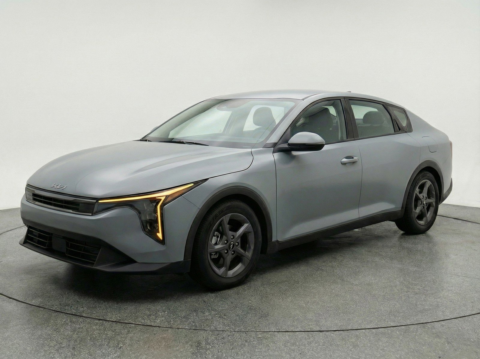 Used 2025 Kia K4 LXS image 3