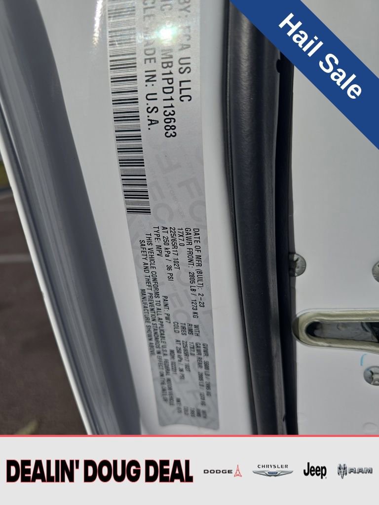 Used 2023 Jeep Cherokee Altitude Lux image 30