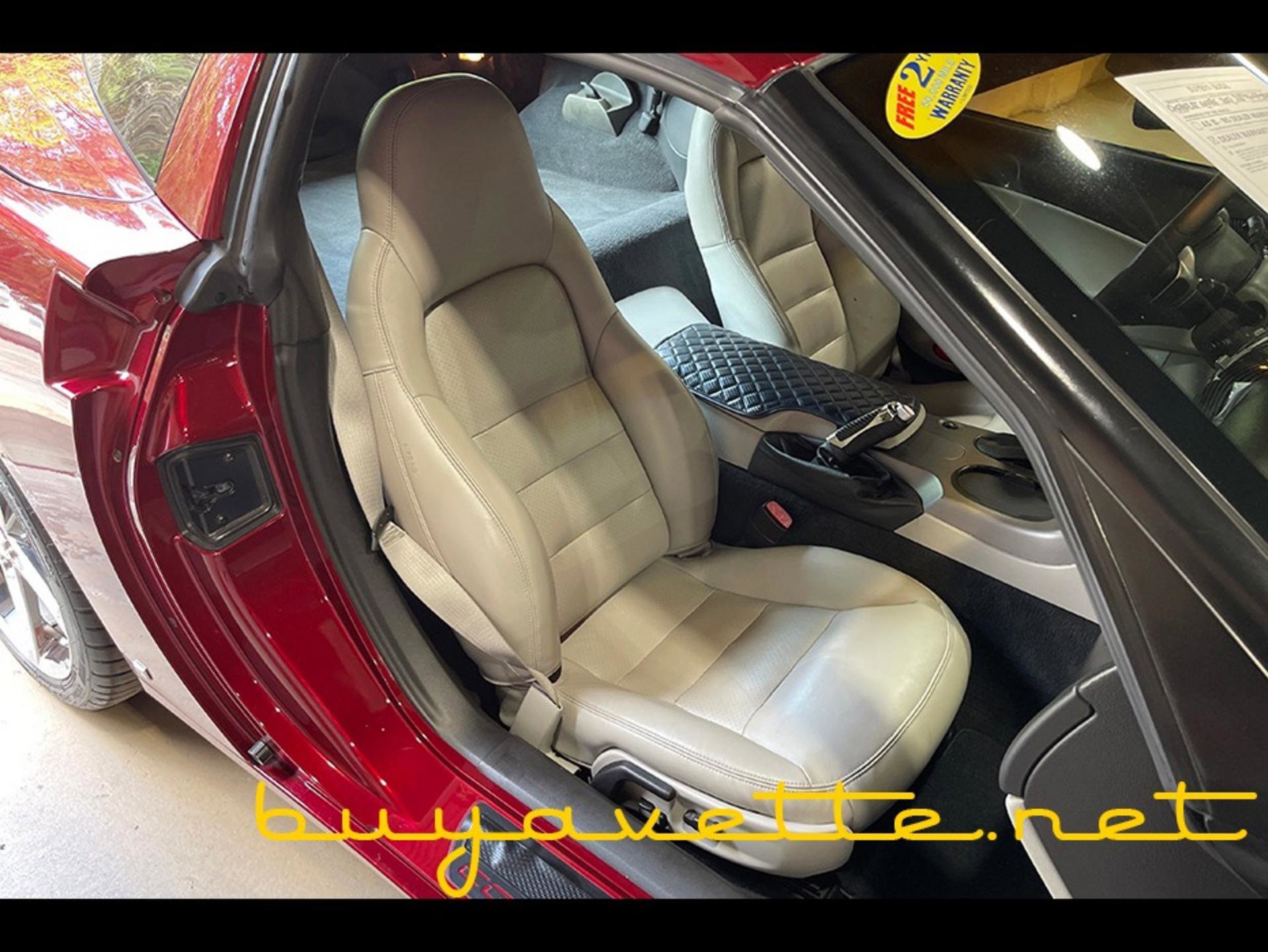 Used 2007 Chevrolet Corvette Coupe w/ Preferred Equipment Group image 18