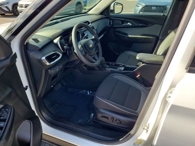 Used 2022 Chevrolet TrailBlazer LT w/ Convenience Package AWD/4WD image 16