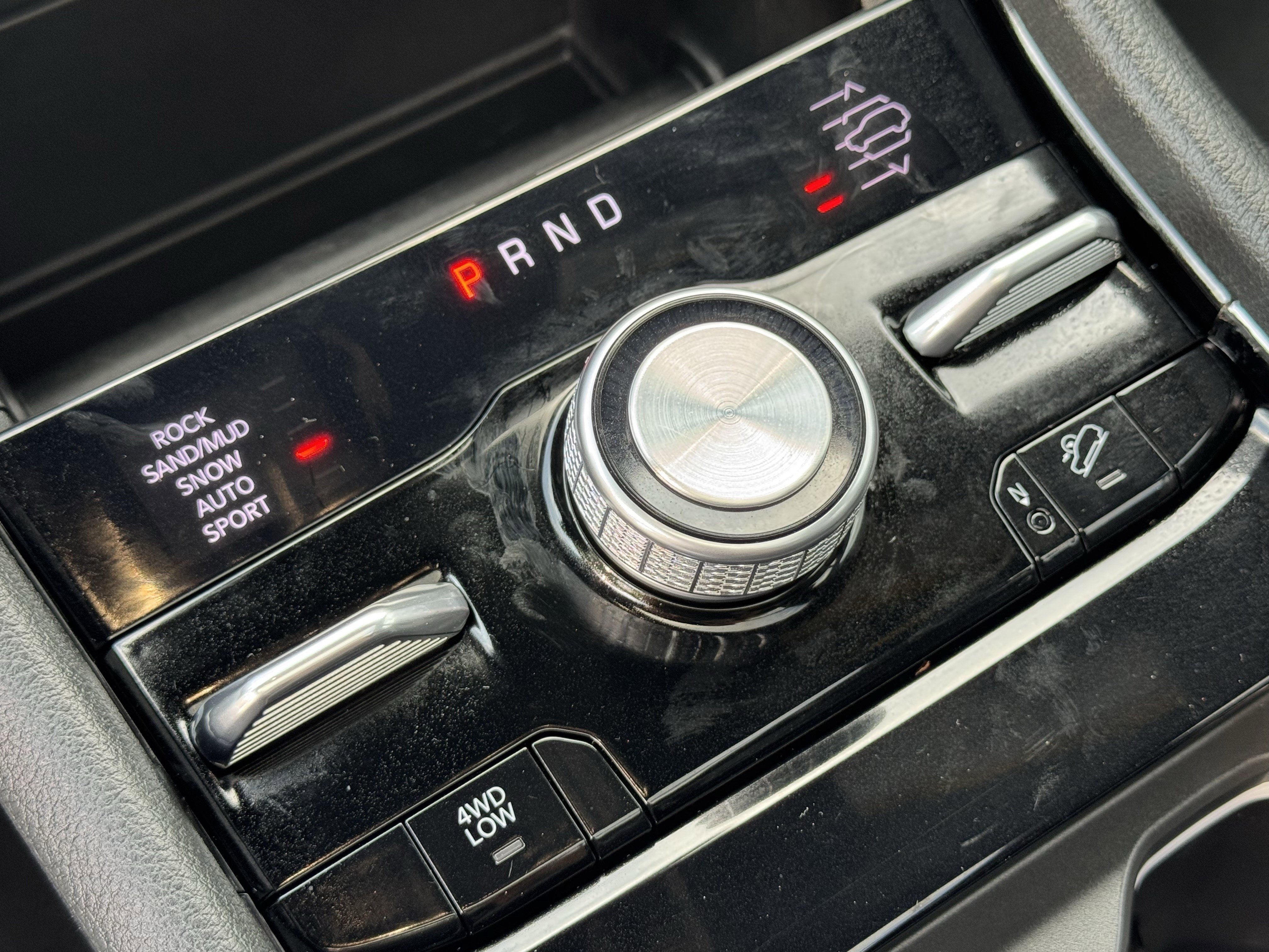 Used 2024 Jeep Grand Cherokee L Summit w/ High Altitude Package image 21