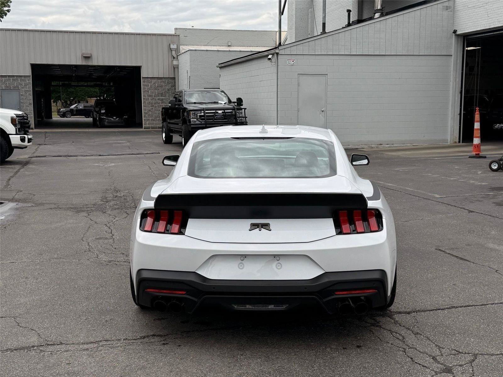 Used 2025 Ford Mustang GT Premium w/ GT Performance Package RWD image 10