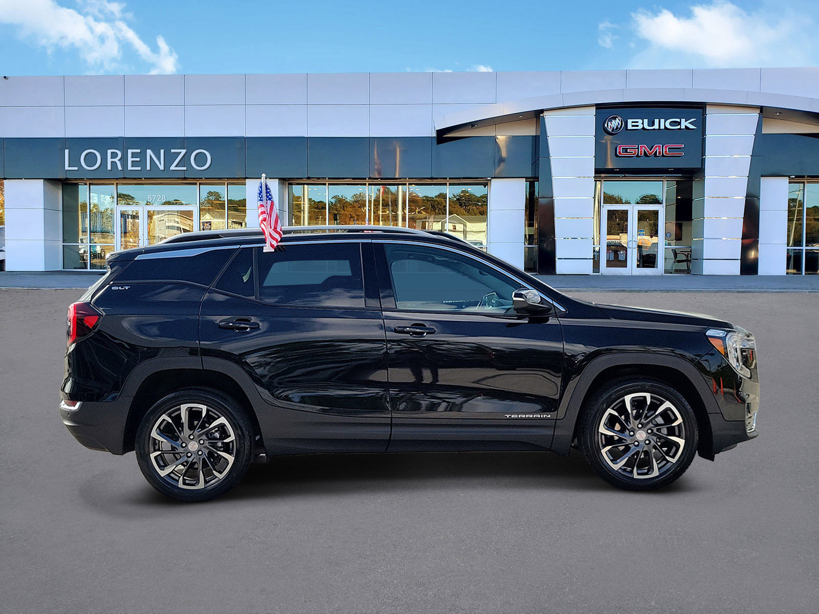 Used 2024 GMC Terrain SLT FWD image 4