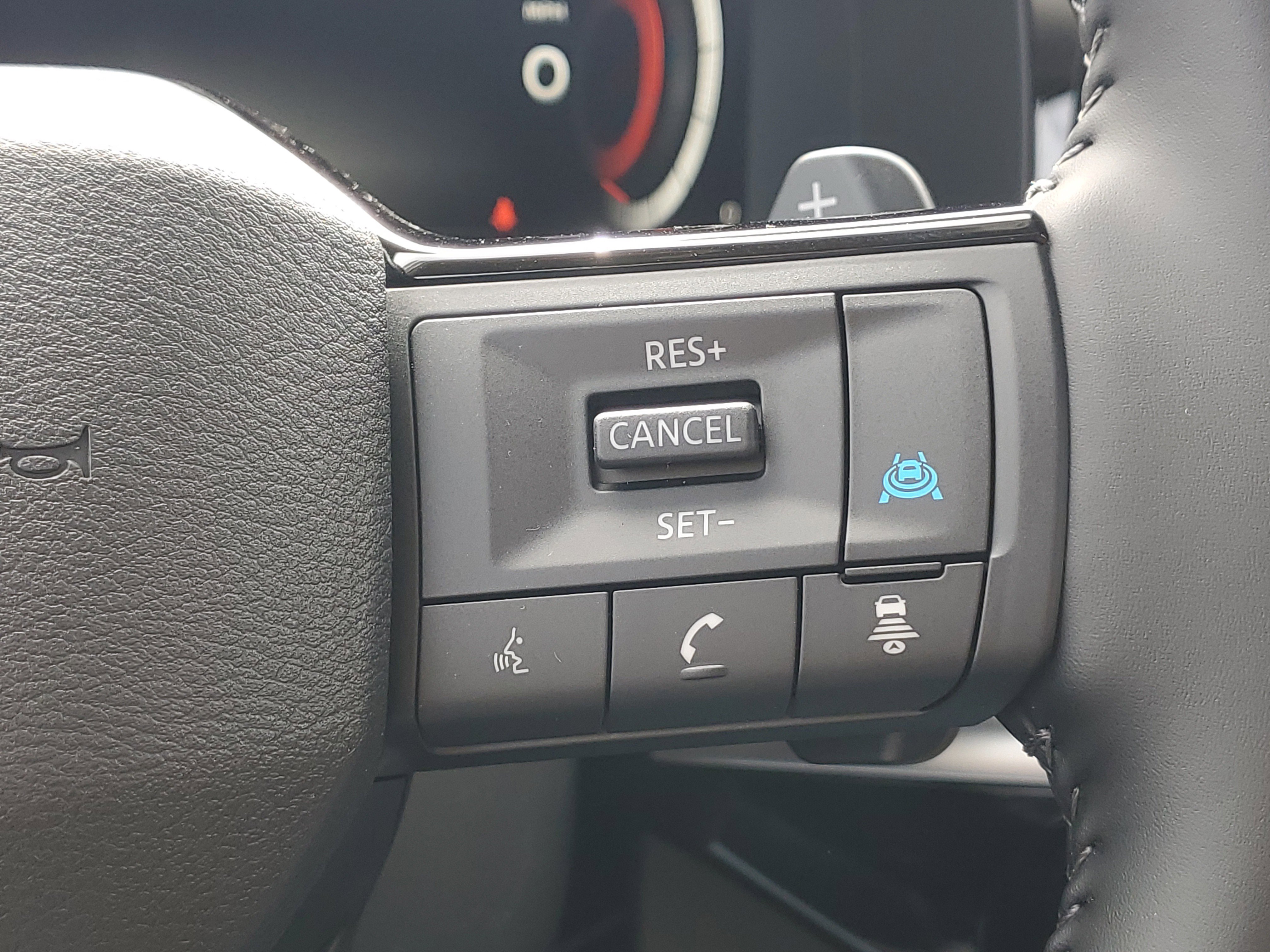 New 2026 Nissan Pathfinder Platinum image 11