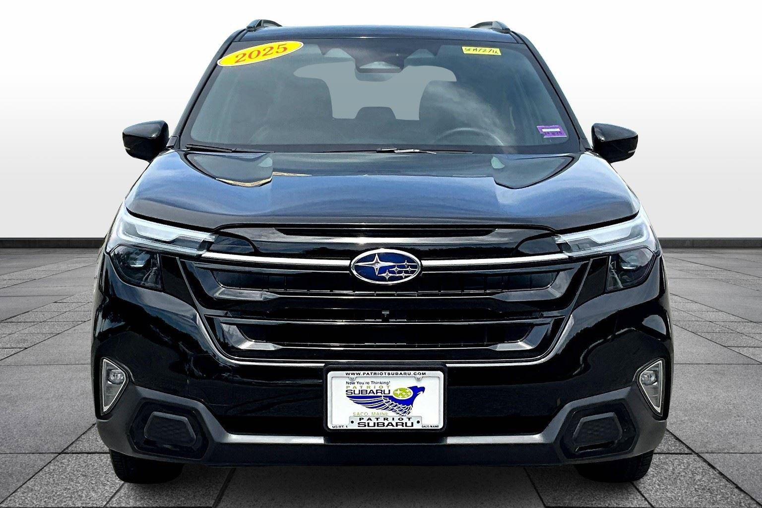 Used 2025 Subaru Forester Touring image 3