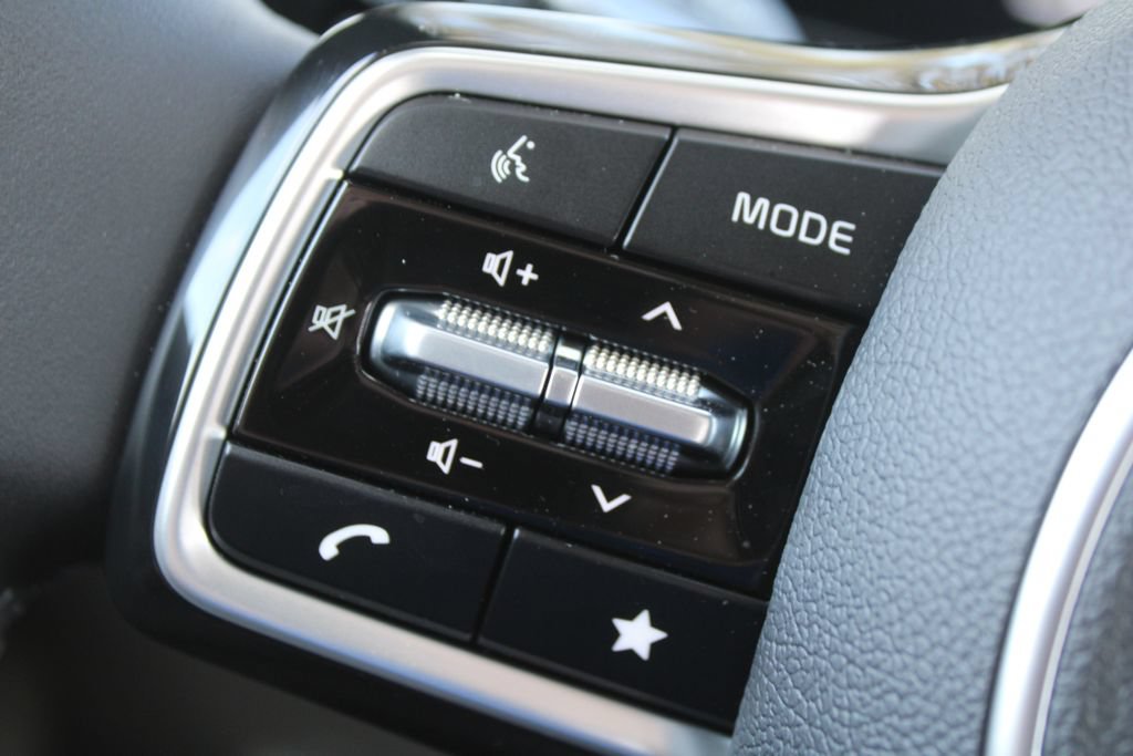 New 2027 Kia Carnival SX FWD image 34