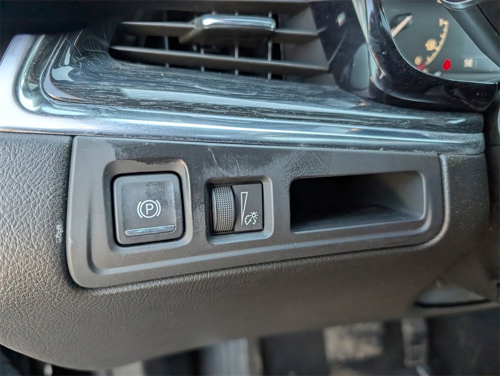 Used 2021 Cadillac XT5 Premium Luxury image 26