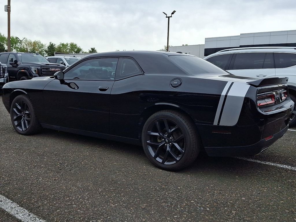 Used 2022 Dodge Challenger SXT w/ Blacktop Package RWD image 3