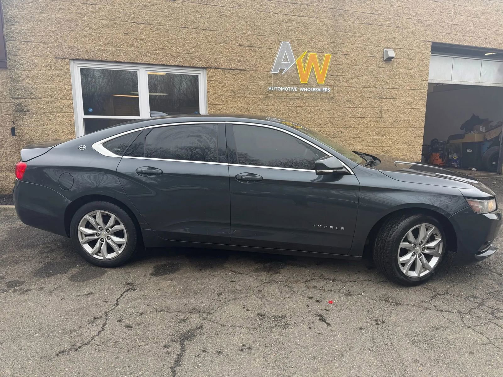 Used 2018 Chevrolet Impala LT image 14