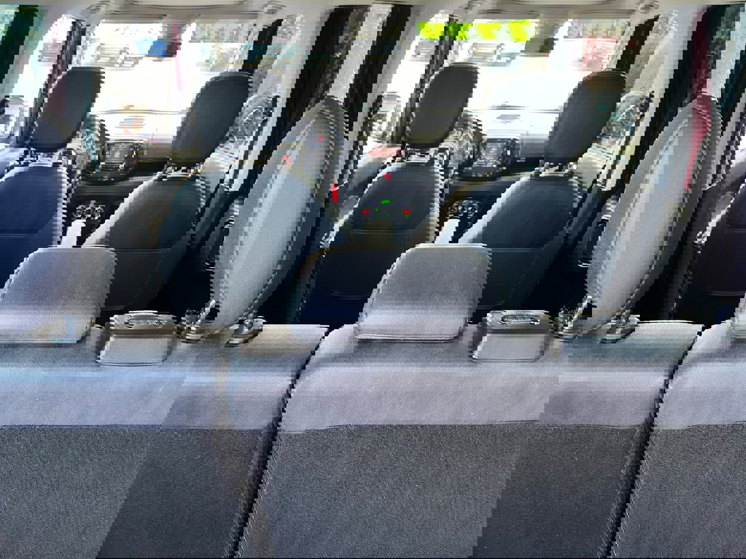 Used 2014 FIAT 500L Lounge w/ Mutually Exclusive Package image 7