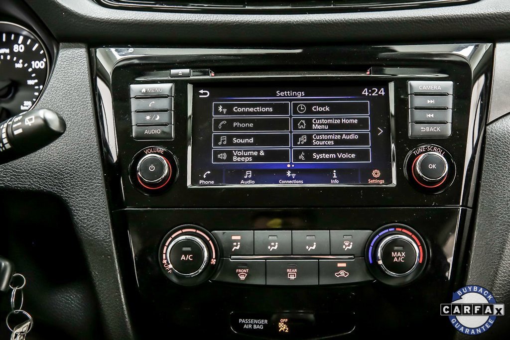 Used 2021 Nissan Rogue Sport S image 23