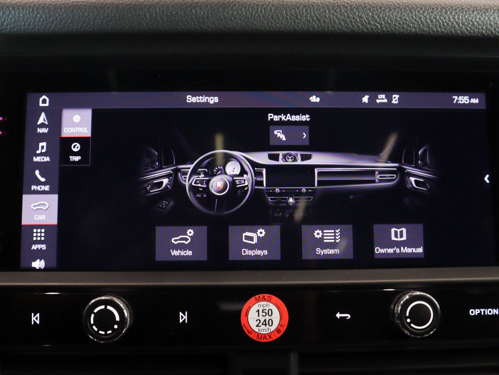 Certified 2023 Porsche Macan image 18