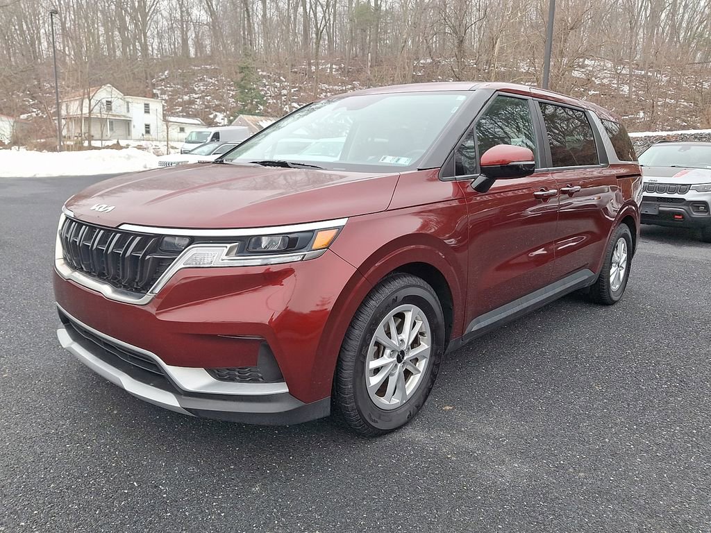 Used 2024 Kia Carnival LX image 6