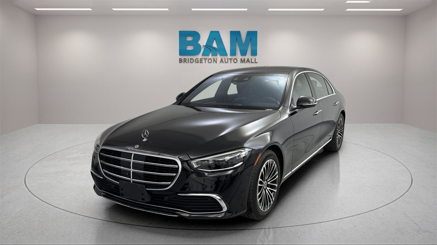 Used 2021 Mercedes-Benz S 580 4MATIC Sedan image 3