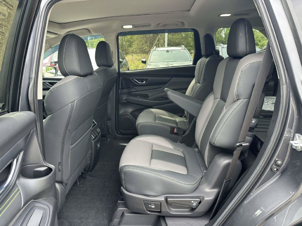 Used 2023 Subaru Ascent Onyx Edition AWD/4WD image 12