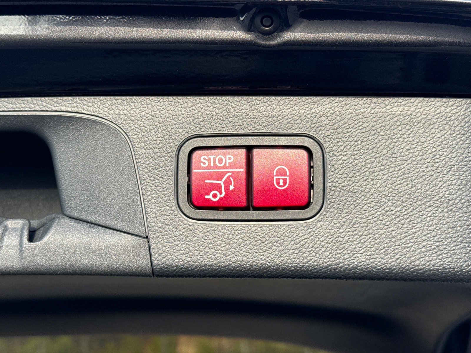 Used 2021 Mercedes-Benz GLC 300 4MATIC image 13