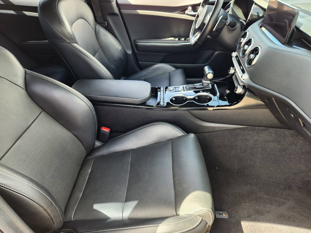 Used 2022 Kia Stinger GT-Line RWD image 10