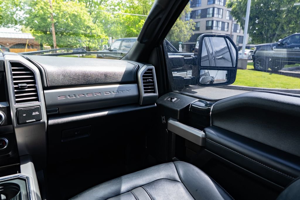 Used 2020 Ford F350 Platinum AWD/4WD image 11