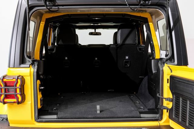 Used 2019 Jeep Wrangler Unlimited Rubicon w/ LED Lighting Group image 40