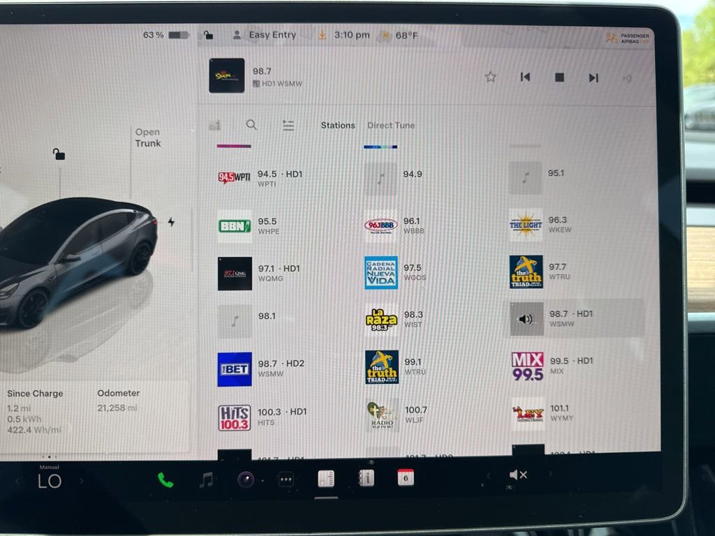 Used 2023 Tesla Model 3 Performance image 19