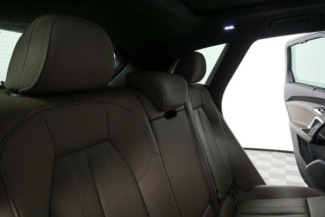 Used 2025 Audi Q5 Prestige image 22