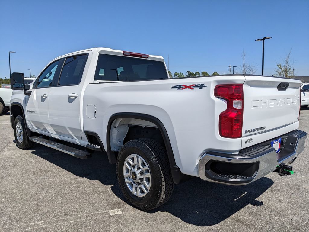 Used 2025 Chevrolet Silverado 2500 LT w/ Convenience Package image 21