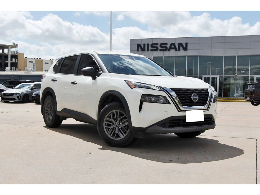 Used 2023 Nissan Rogue S image 1