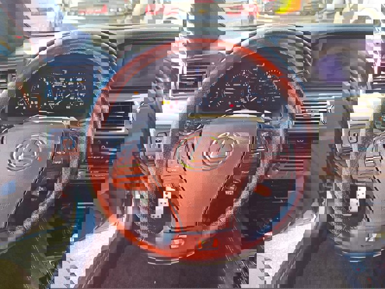 Used 2017 Lexus LS 460 F Sport image 14