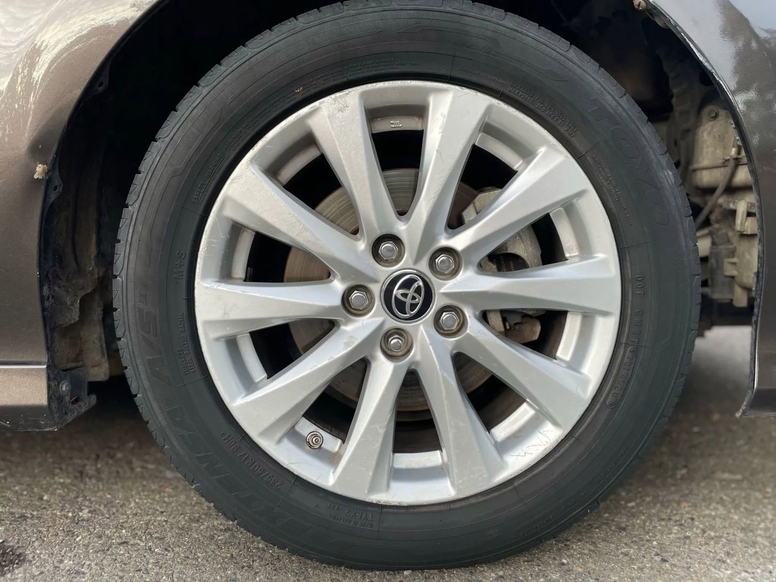 Used 2018 Toyota Camry SE image 25