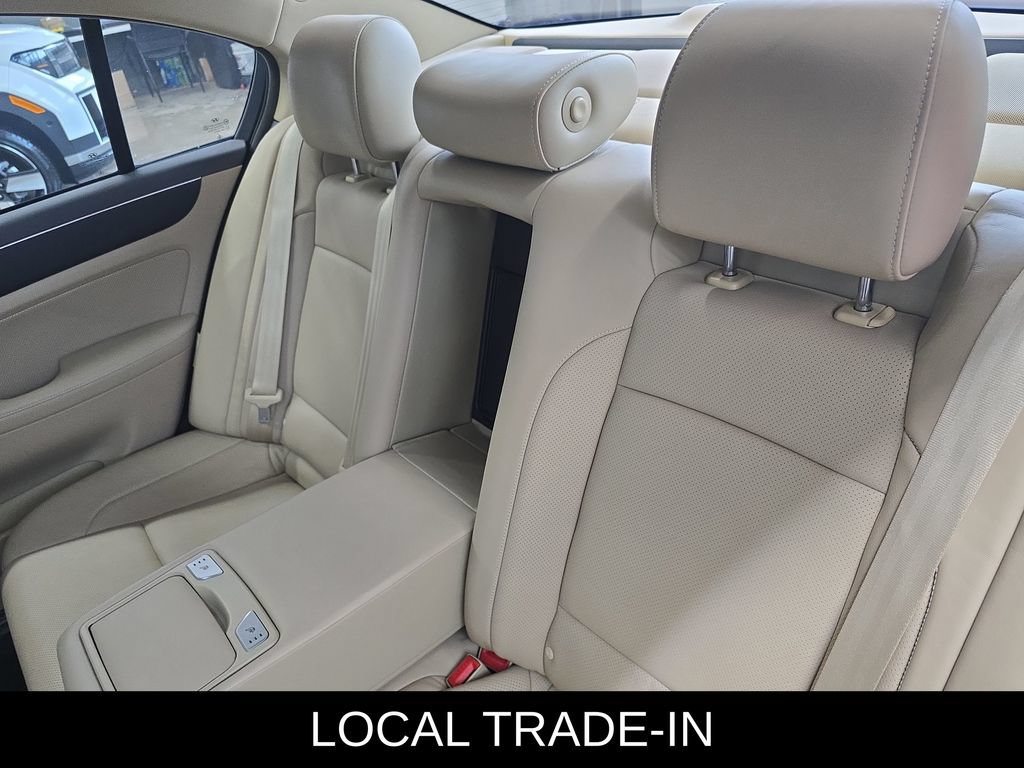 Used 2013 Hyundai Genesis 3.8 w/ Technology Pkg RWD image 14