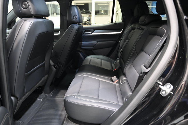 New 2027 GMC Terrain Elevation w/ Elevation Premium Package AWD/4WD image 11