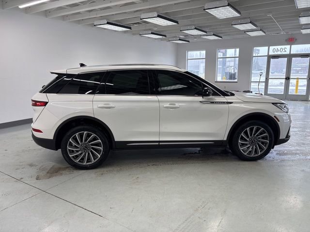 Used 2023 Lincoln Corsair Reserve w/ Rear Removable Package Tray image 14