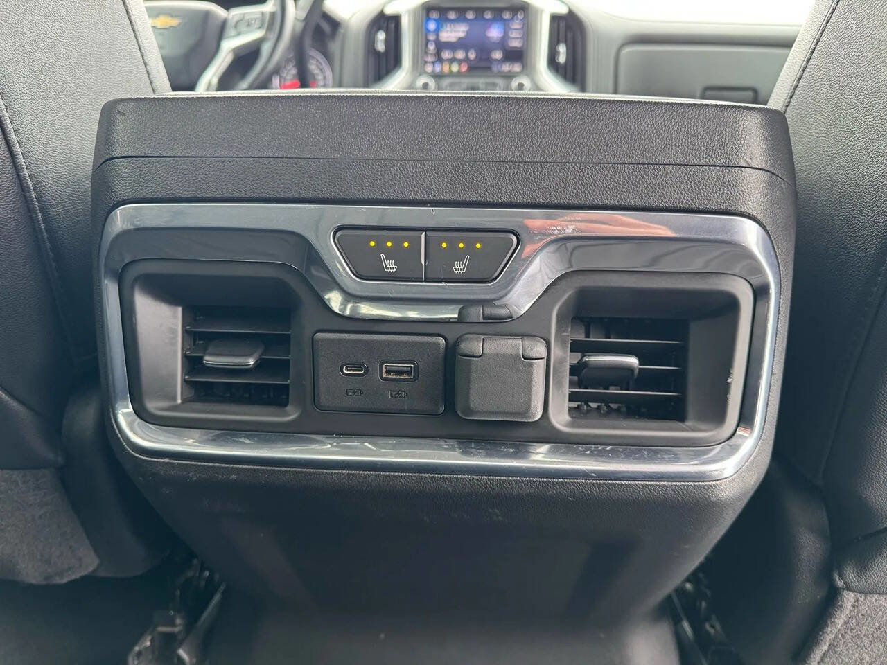 Used 2020 Chevrolet Silverado 2500 LTZ w/ LTZ Convenience Package image 12