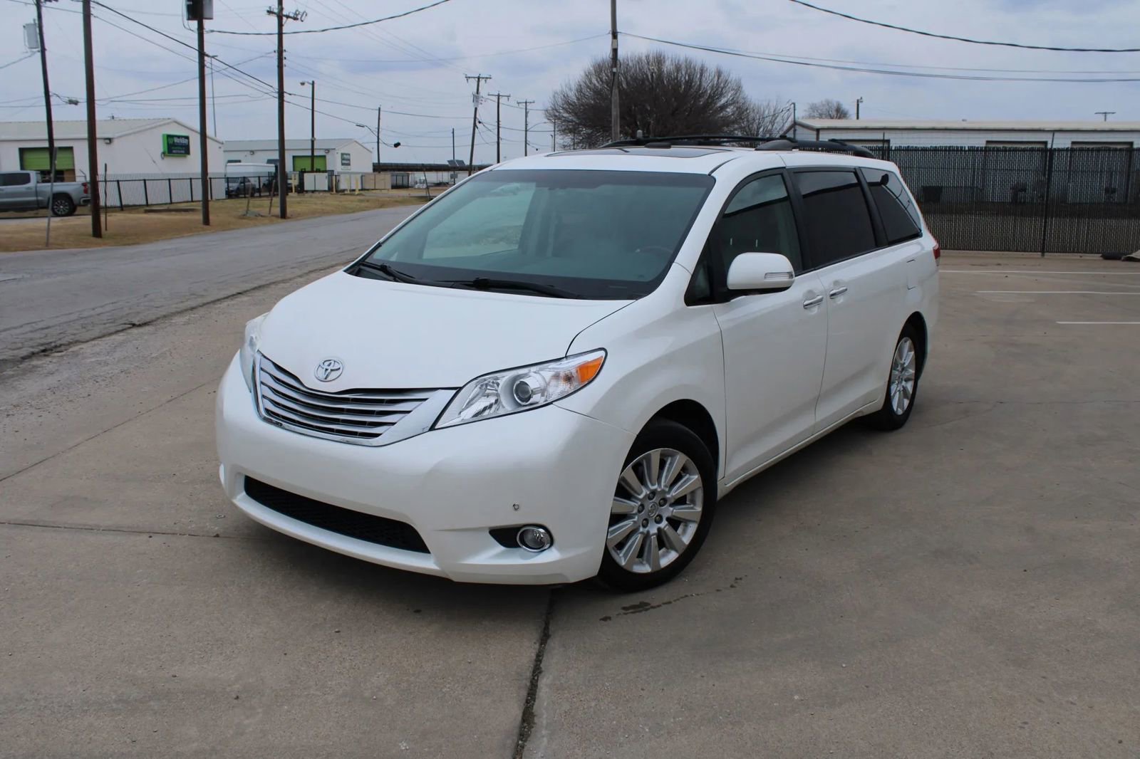 Used 2013 Toyota Sienna Limited w/ Premium Pkg