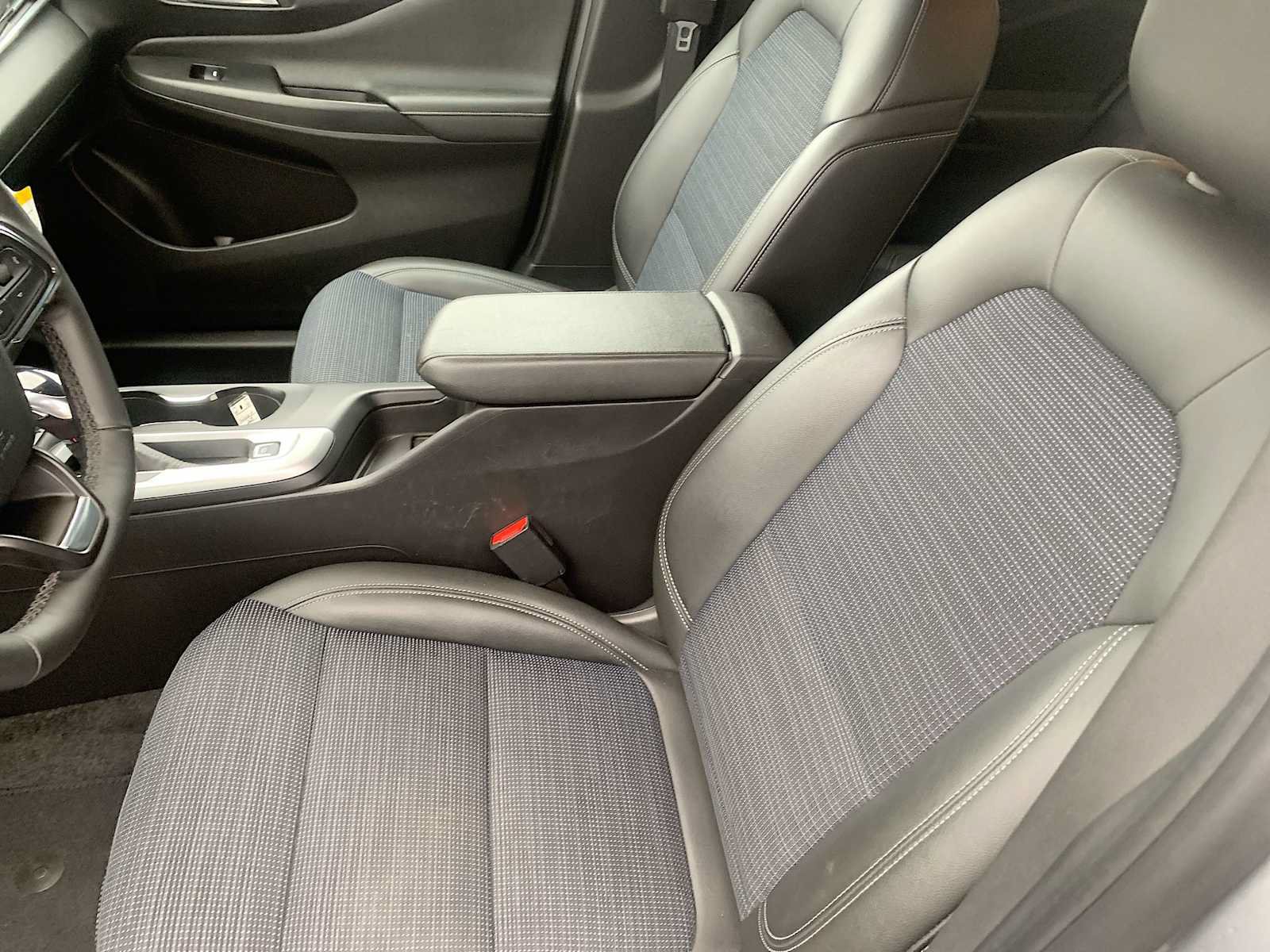 Used 2025 Buick Envista Preferred w/ Convenience I Package FWD image 18
