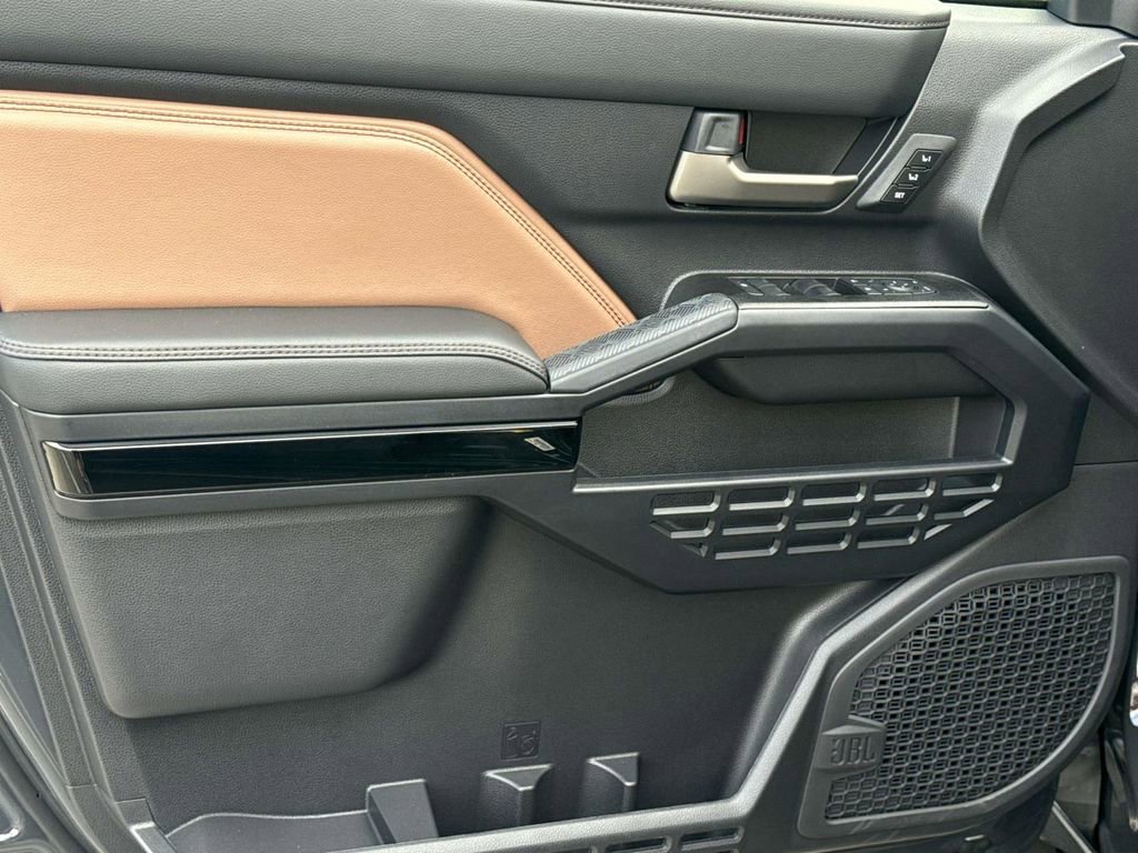 Used 2025 Toyota 4Runner Limited image 22