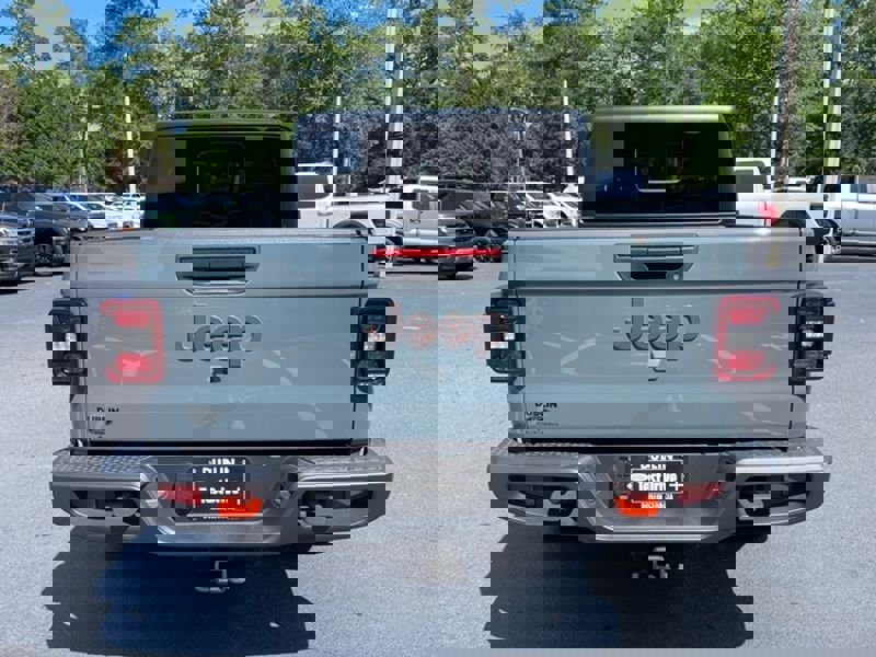 Used 2024 Jeep Gladiator Mojave w/ Technology Group image 12
