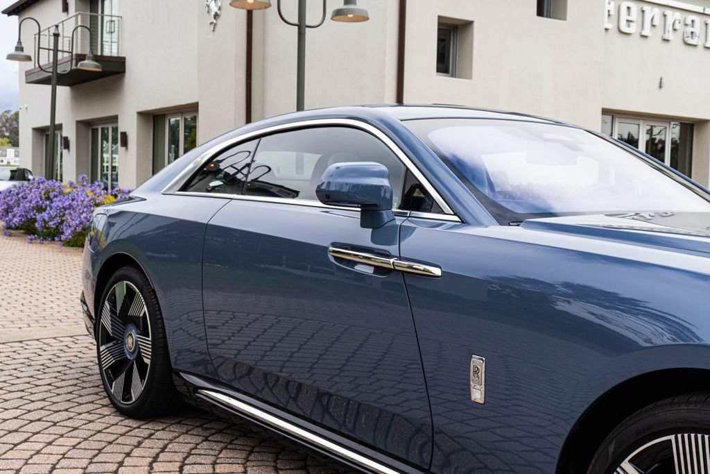 Used 2025 Rolls-Royce Spectre w/ Leather Finishing Pack AWD/4WD image 14