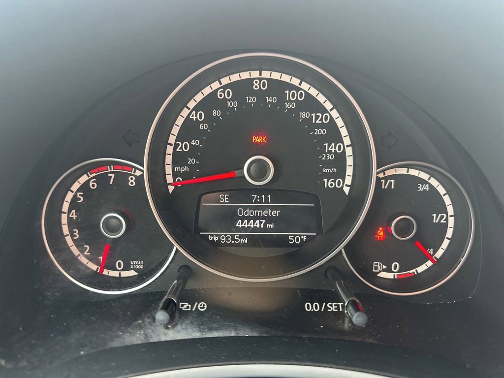 Used 2013 Volkswagen Beetle 2.5 FWD image 23