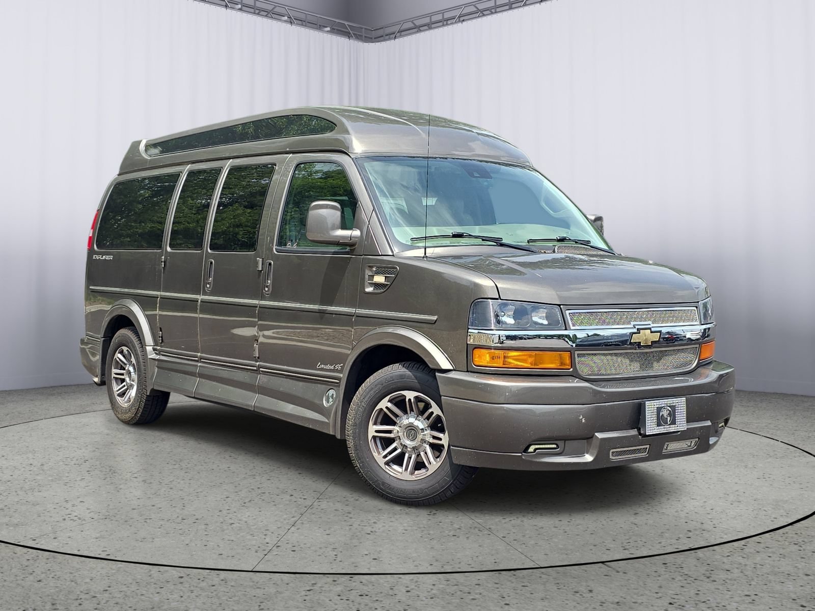 Used 2020 Chevrolet Express 2500 w/ Enhanced Convenience Package RWD 360° Tour