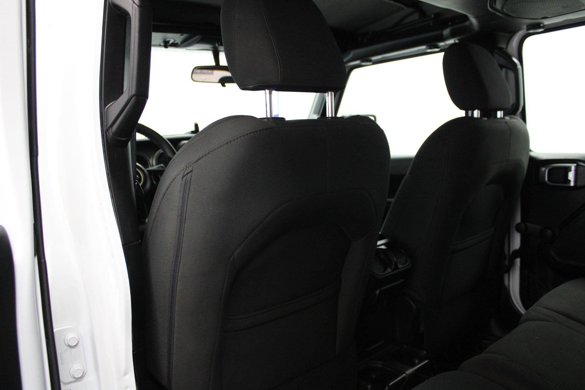 Used 2018 Jeep Wrangler Unlimited Sport image 15