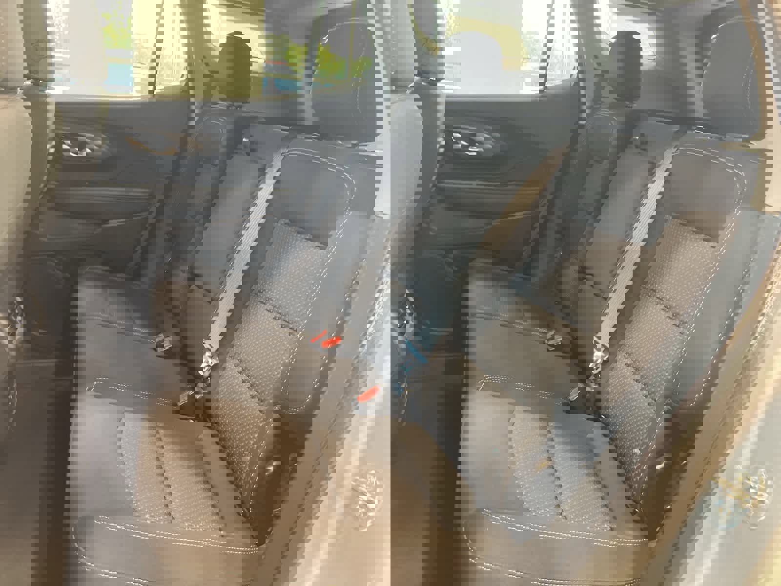 Used 2023 GMC Terrain SLE w/ Driver Convenience Package image 26