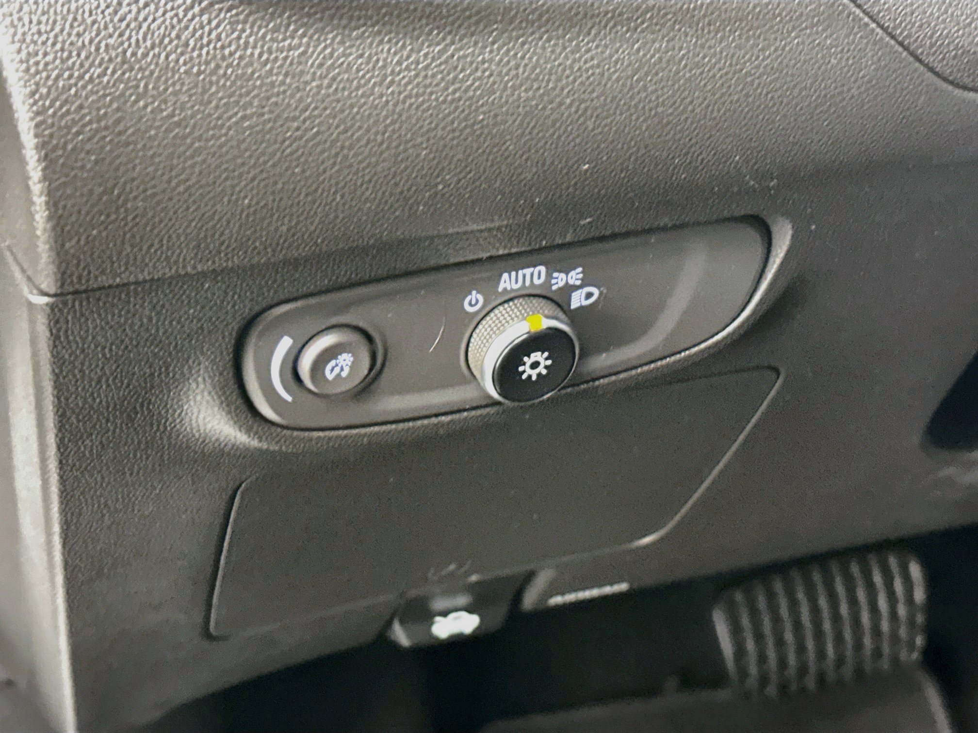 Used 2024 Buick Encore GX Sport Touring AWD/4WD image 17