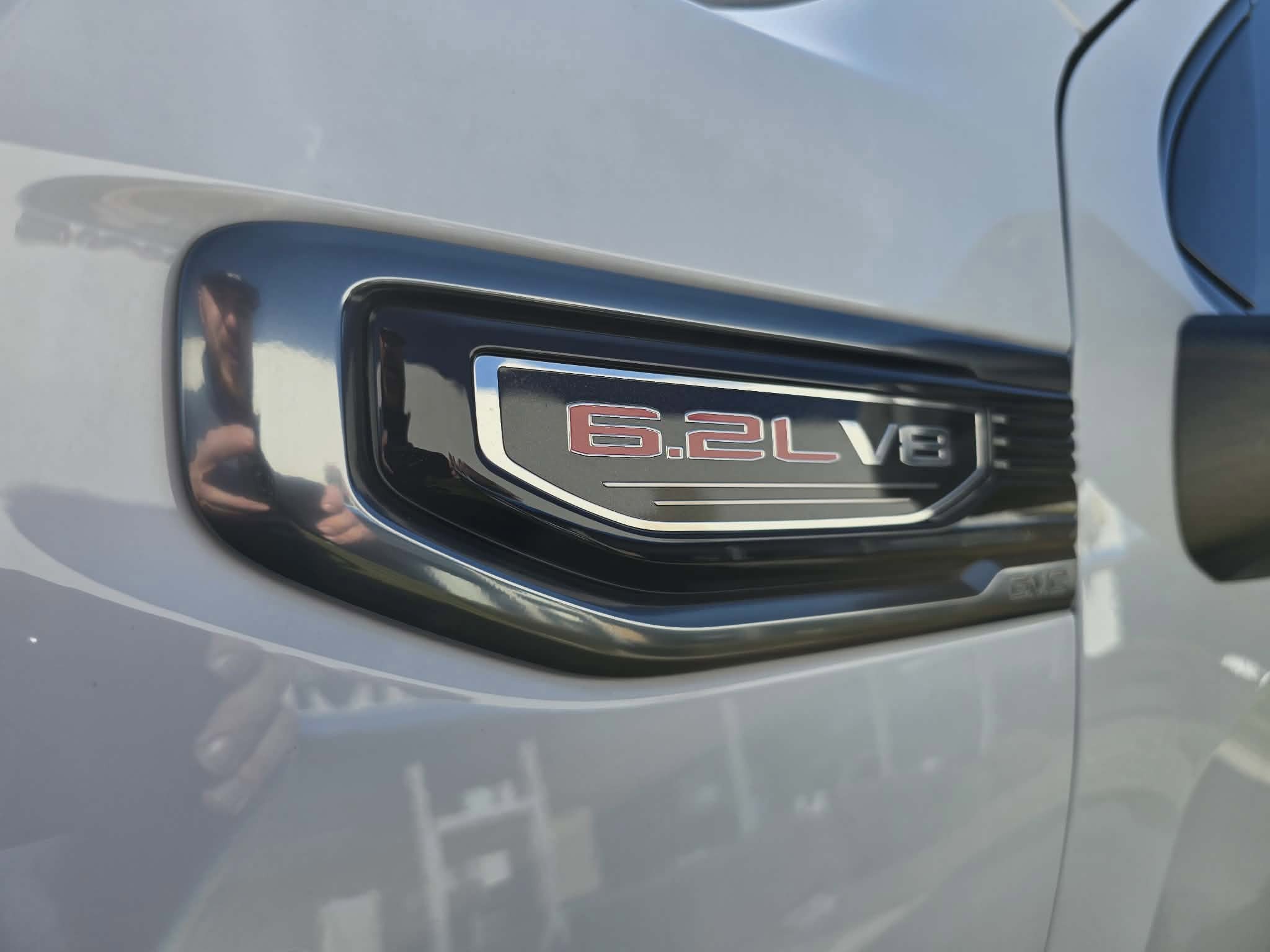 Used 2025 GMC Sierra 1500 AT4 image 12