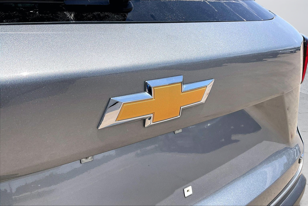 Used 2025 Chevrolet Trax LT FWD image 29