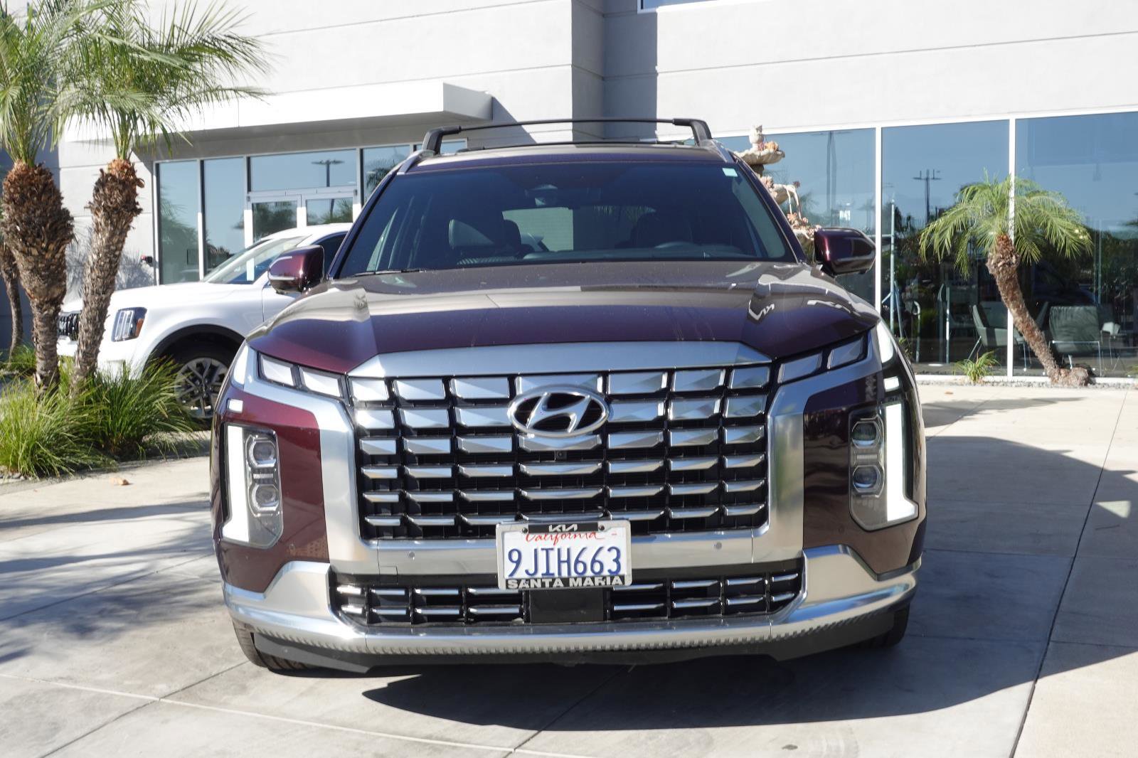 Used 2024 Hyundai Palisade Calligraphy image 4