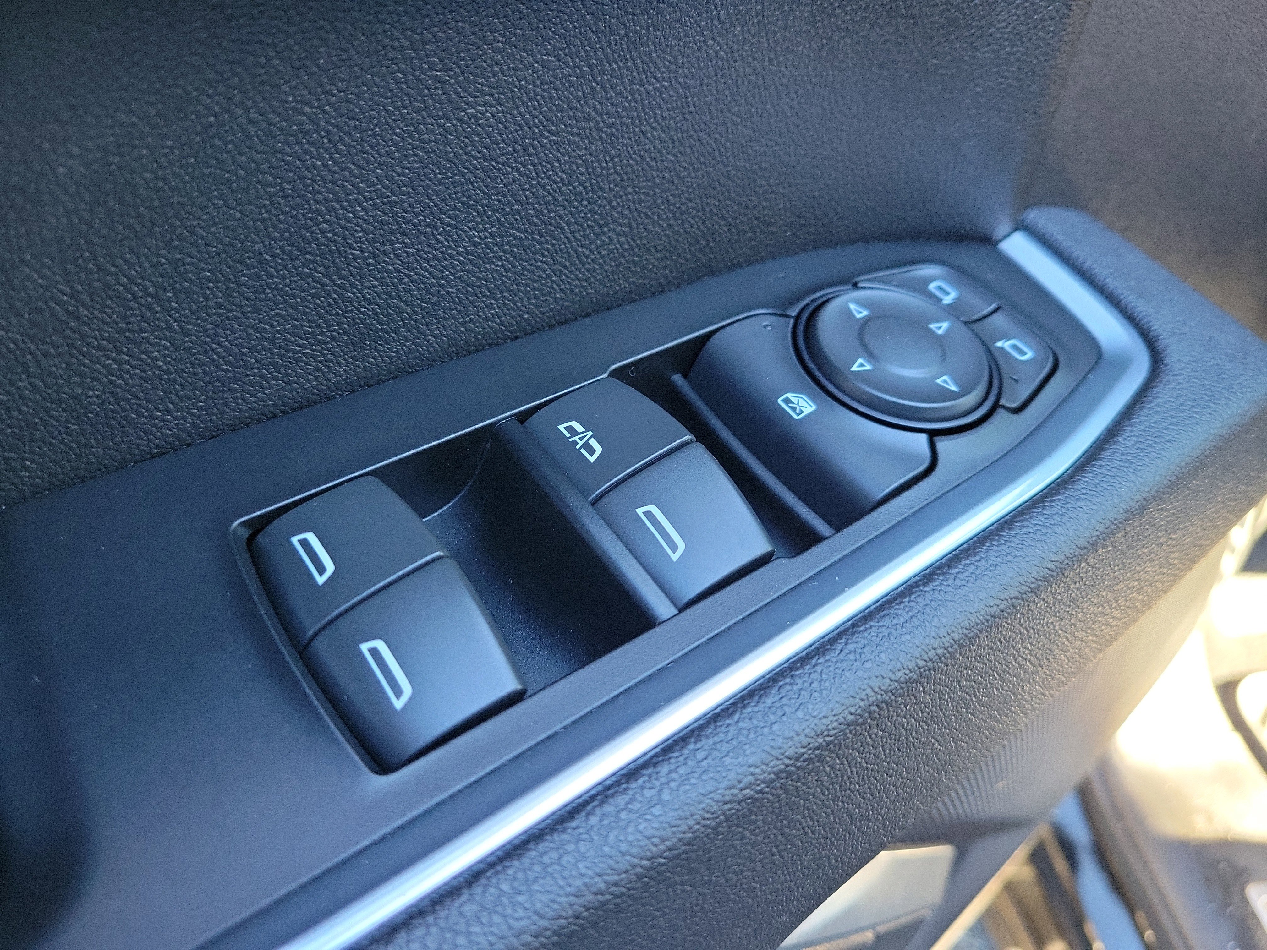 Certified 2025 Chevrolet Silverado 1500 LT image 20