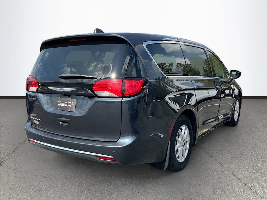 Certified 2020 Chrysler Pacifica Touring image 7